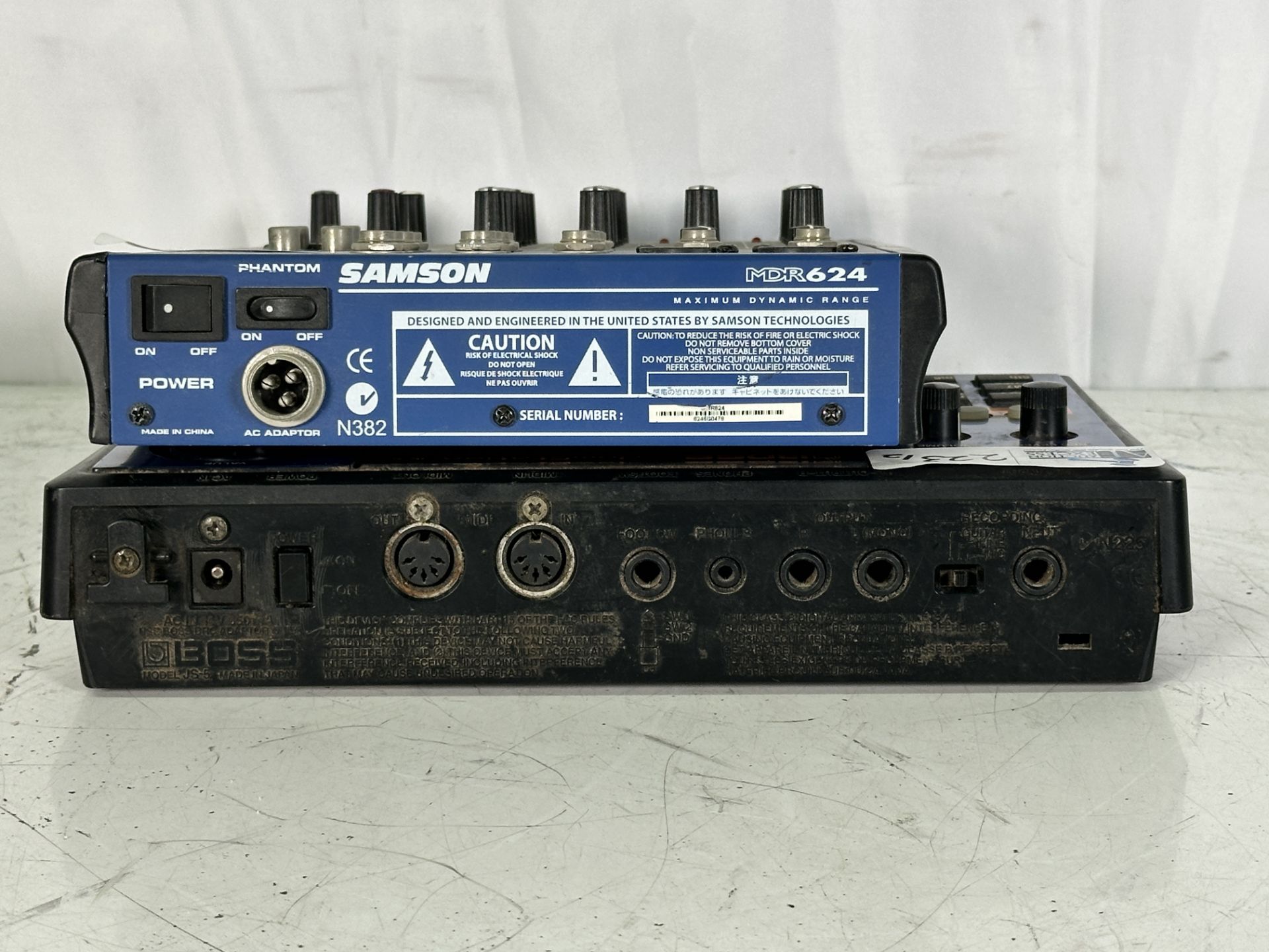 Lot of 2 Pro Audio Boss JamStation J5-5 + Samson MDR 624 Mixer - Image 4 of 5