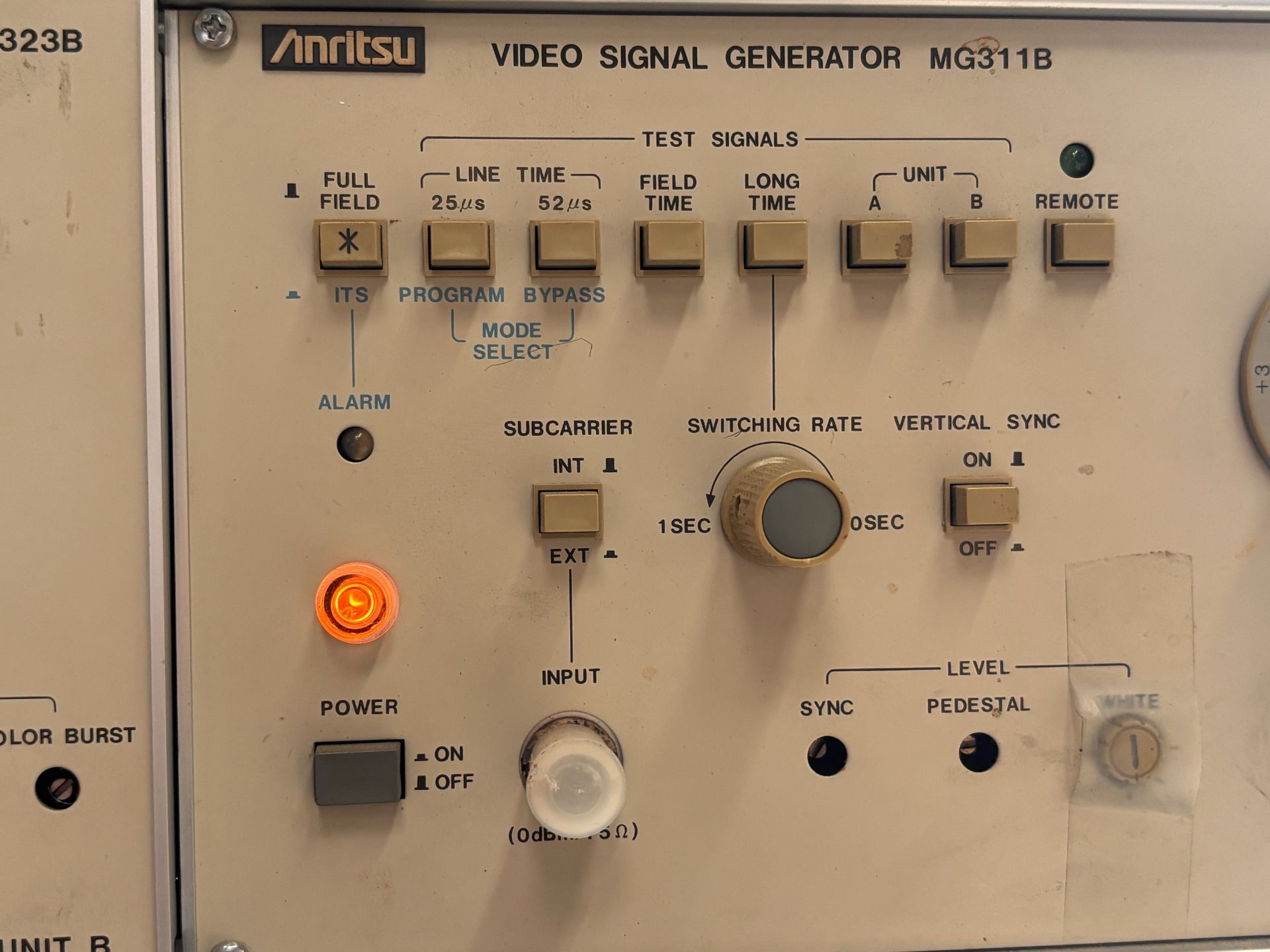 Lot of (2) Anritsu Test Units: Anritsu MS349D Video Signal Analyzer + Anritsu MG311B1 Video Signal G - Image 11 of 11