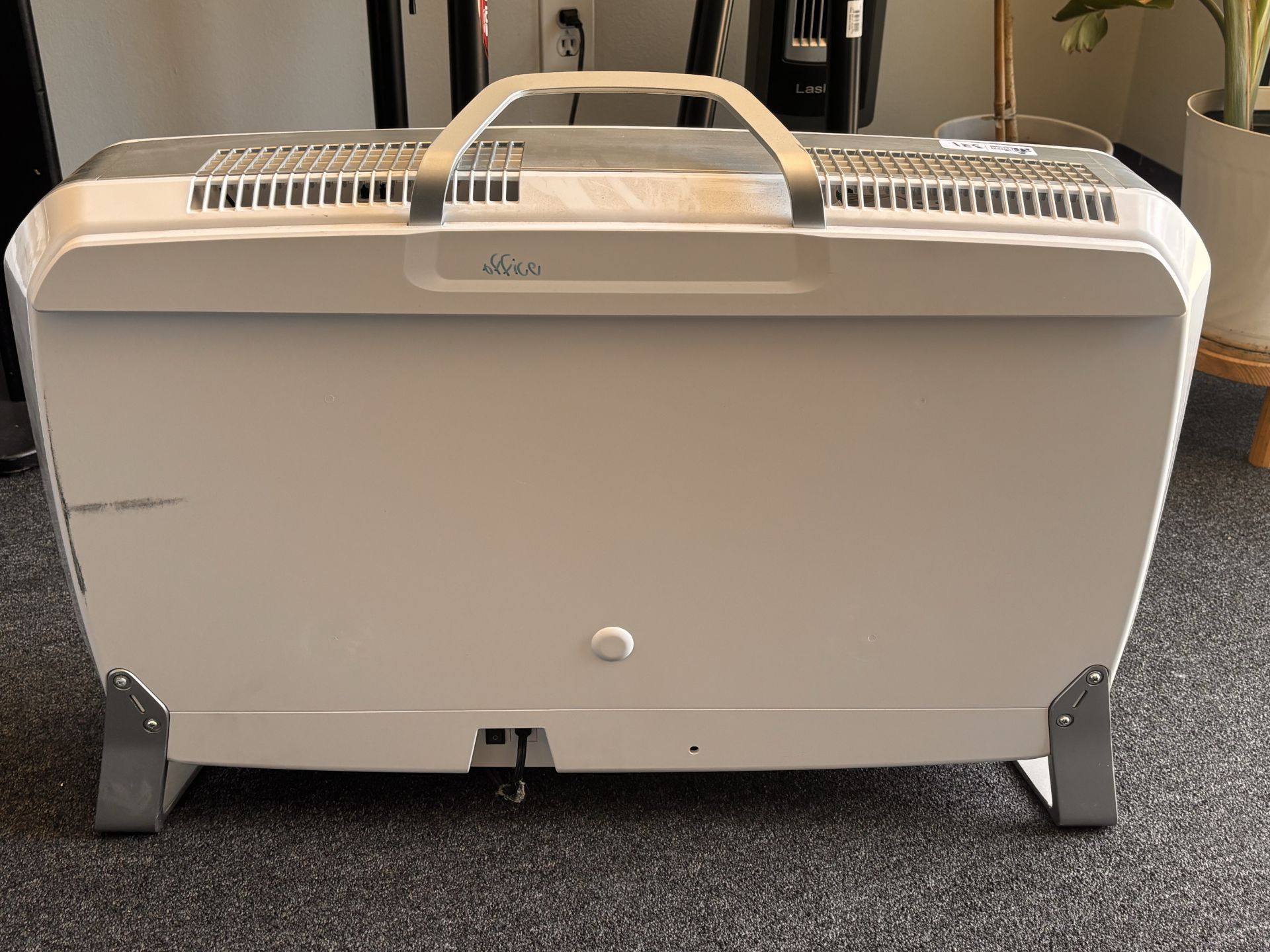 Fellowes AeraMax Pro AM4 Commercial Air Purifier - Image 7 of 7