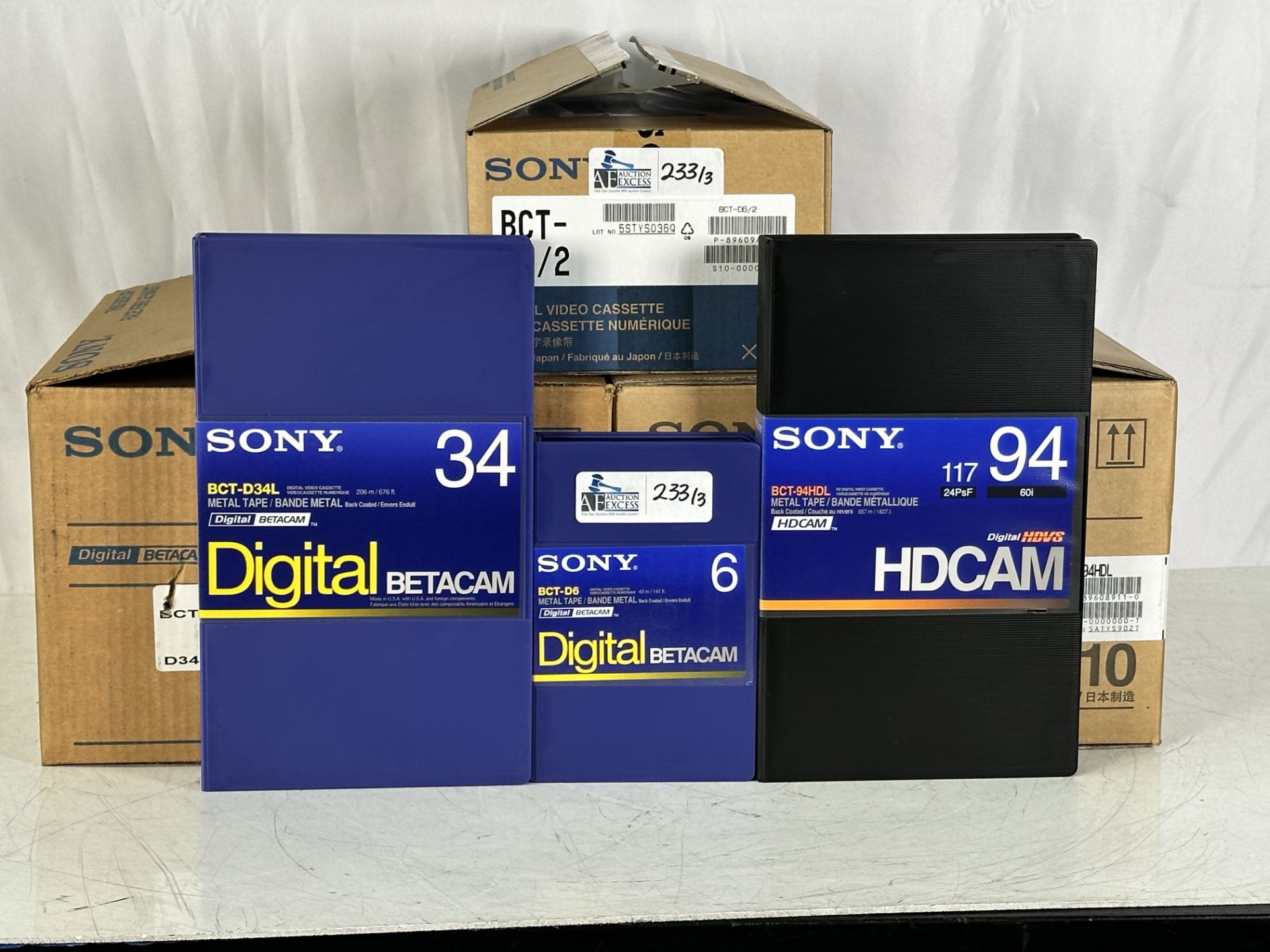 Lot of Betacam tapes New, Sealed Sony BCT-94HDL HDCAM Videocassette Box of 10, Sony BCT-D34L Box of - Image 5 of 5
