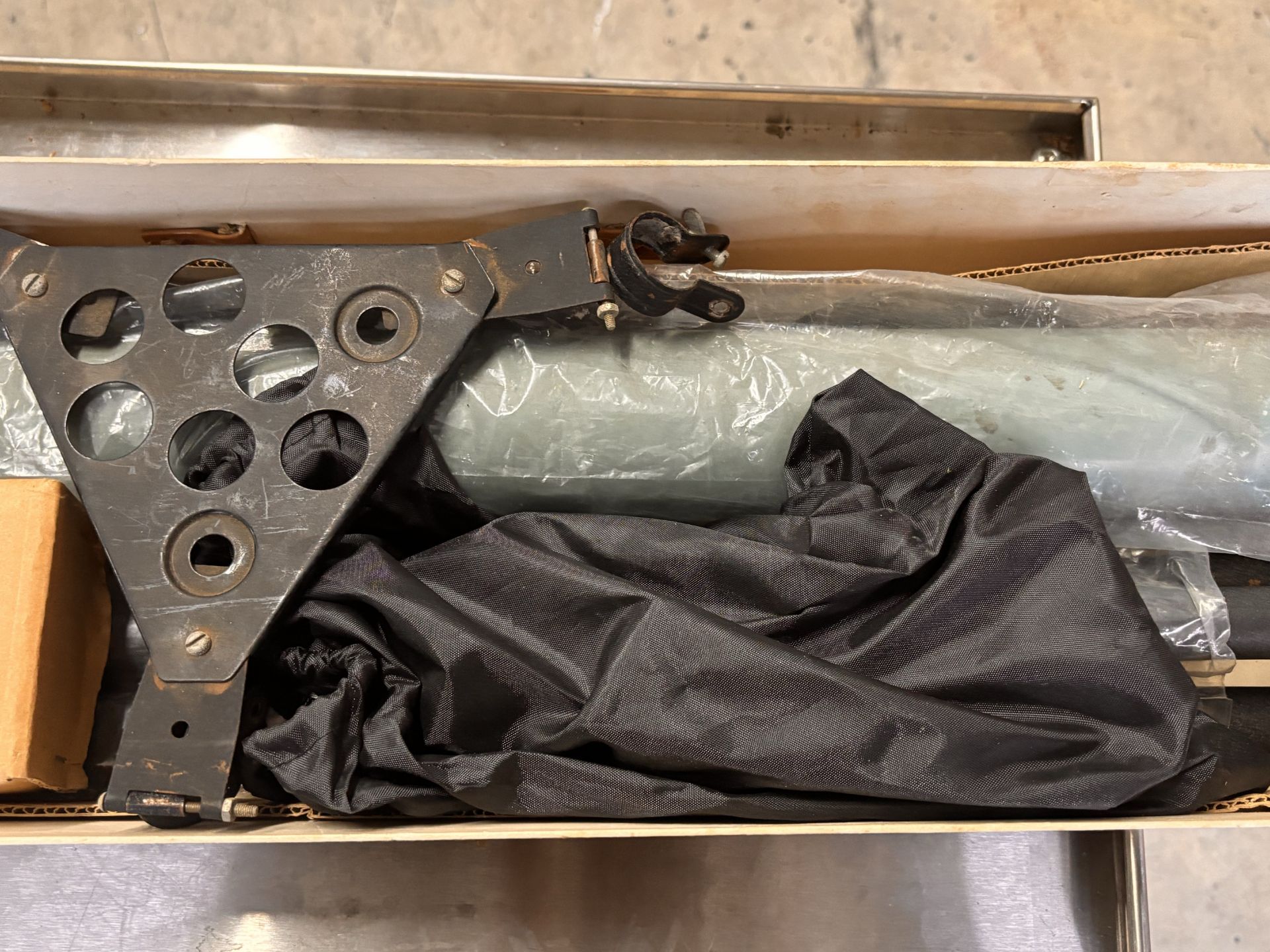 Scope Model No. 2551 Vintage Astronomical Telescope - Image 6 of 10