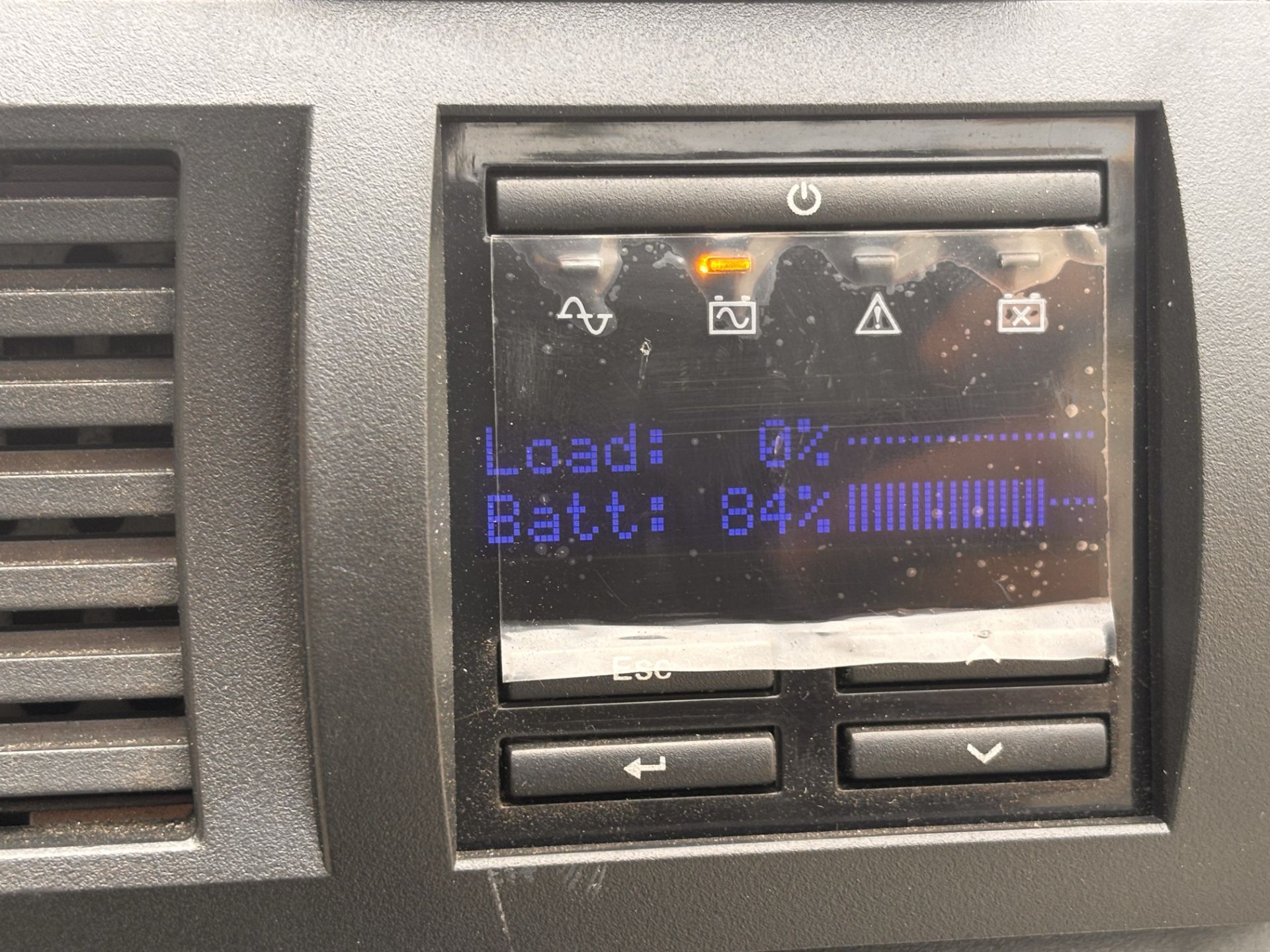 APC SMT3000RM2U Smart-UPS 3000VA Rackmount UPS w/ Schneider AP9640 Network Management Card 3 - Image 6 of 8