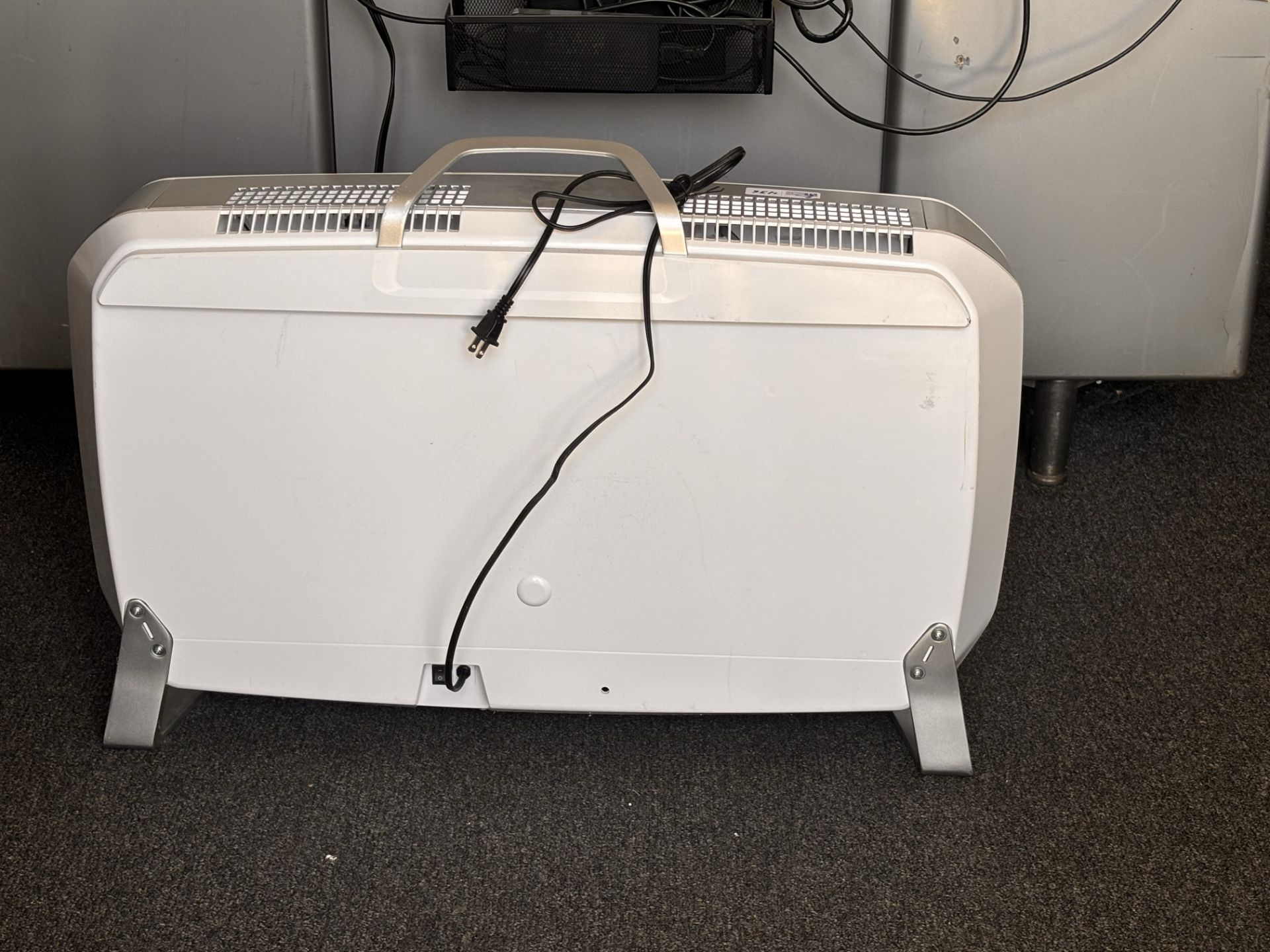 Fellowes AeraMax Pro AM4 Commercial Air Purifier - Image 10 of 10