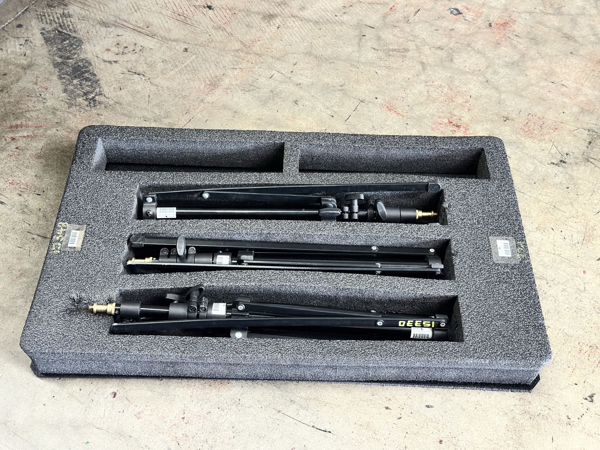 Rosco LitePad LED 3-Light Kit AC/DC Power w/Dimmers, Color Temp Change Includes Hard Case, 3 Stands, - Image 2 of 16