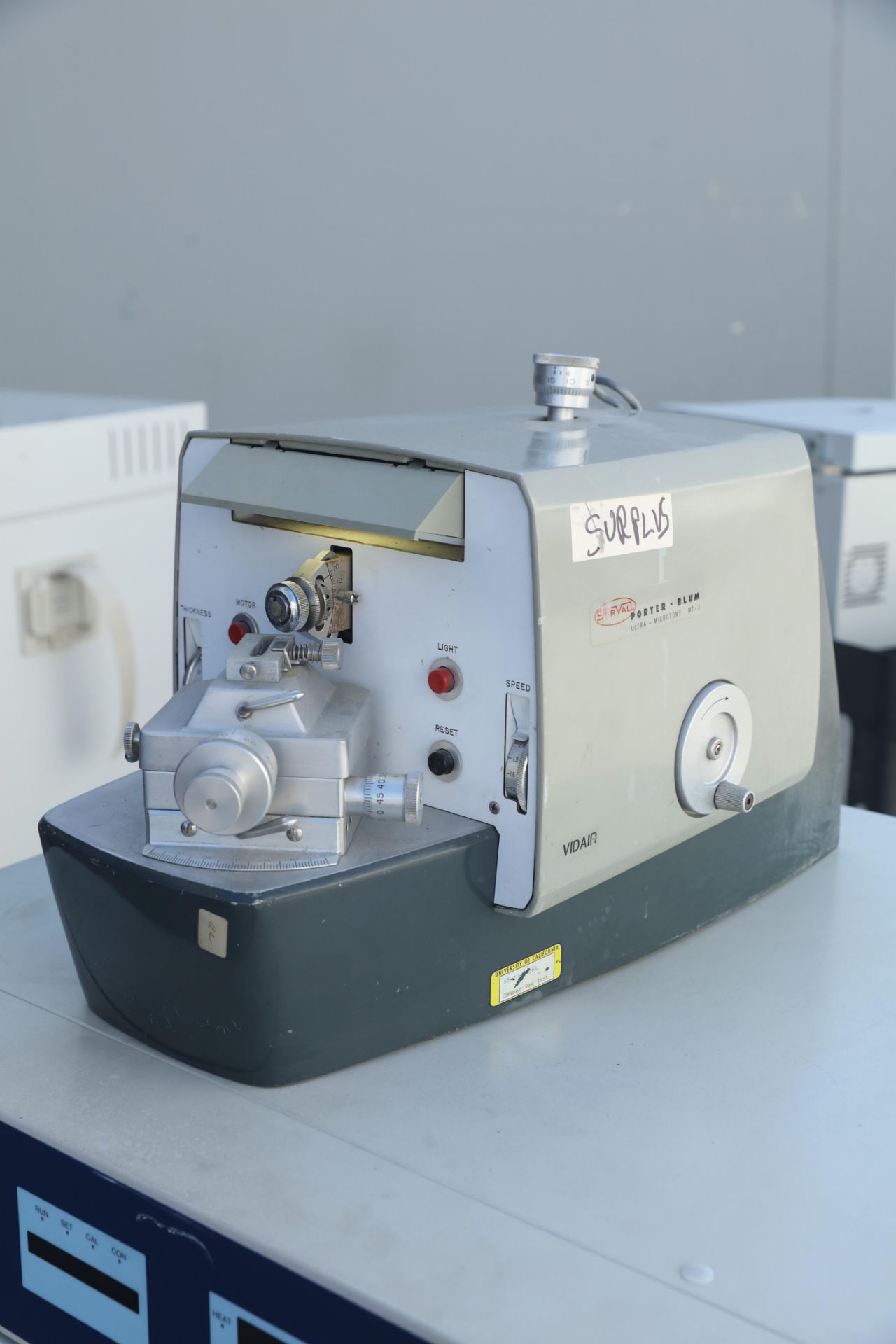 Sorvall Porter-Blum MT-2 Ultramicrotome Ultra Thin Sectioning Microtome - Image 3 of 7