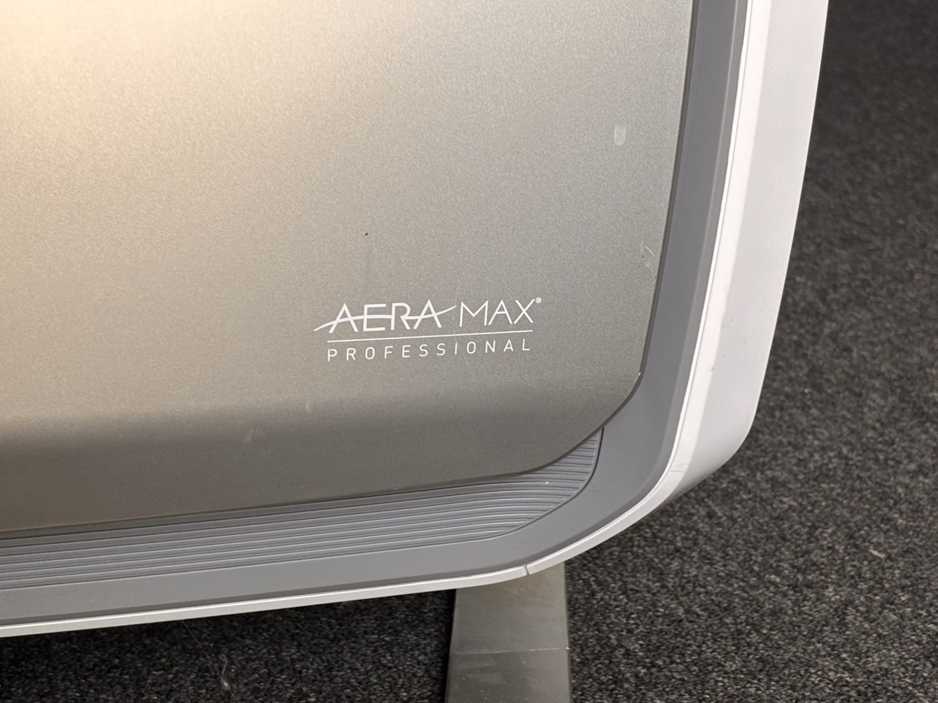 Fellowes AeraMax Pro AM4 Commercial Air Purifier - Image 4 of 6
