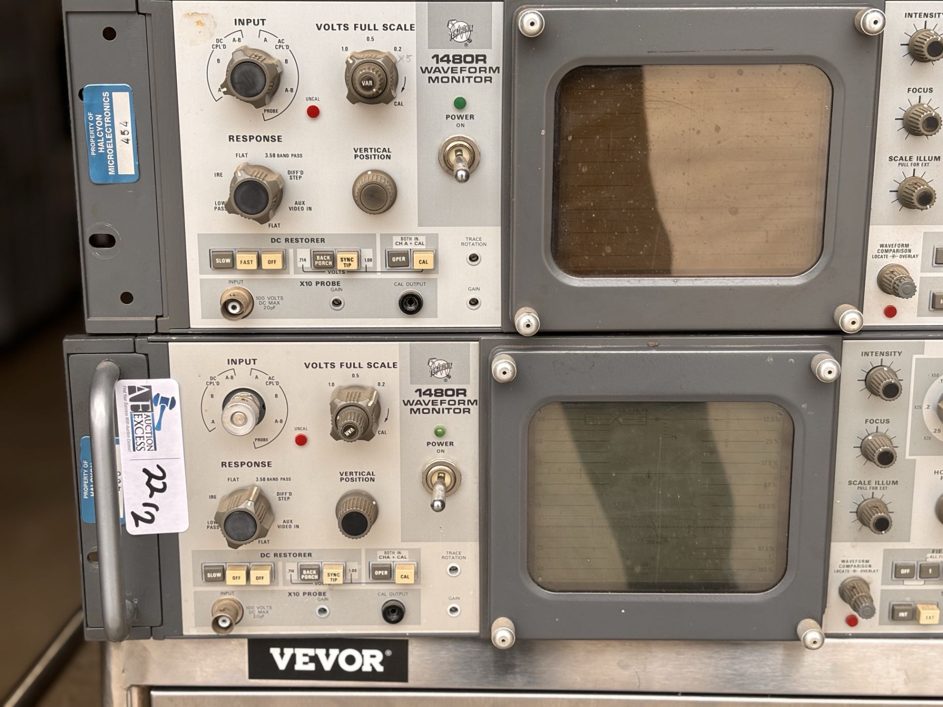 Lot of 2 Tektronix 1480R NTSC Waveform Monitors - Image 3 of 10