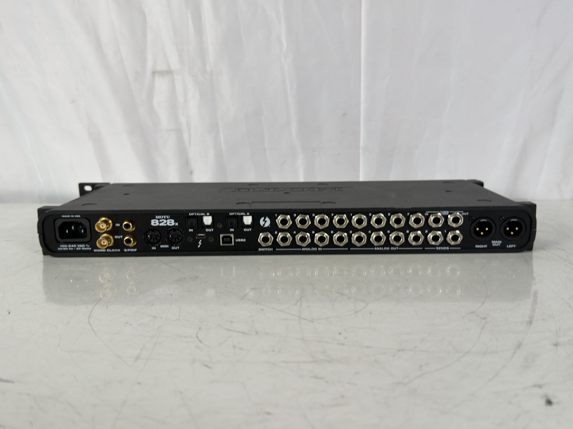 MOTU 828X Thunderbolt / USB 28x30 Audio Interface - Image 3 of 3