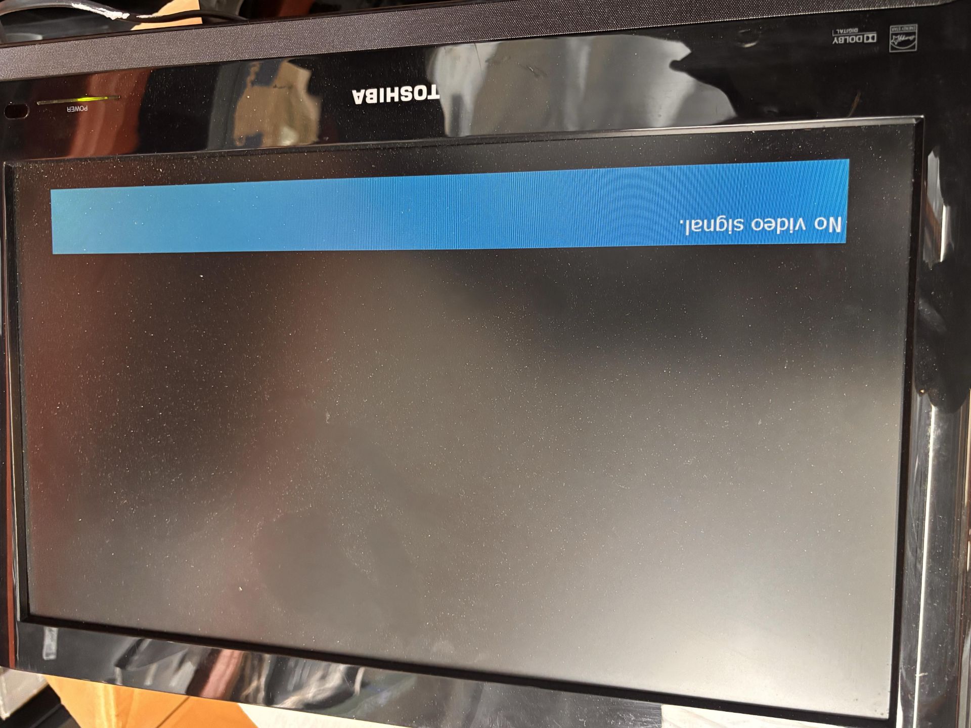 Toshiba 19AV600U 19â€ 720p Portable LCD HDTV in Original Box 4x3 Screen for Retro Gaming - Image 5 of 5