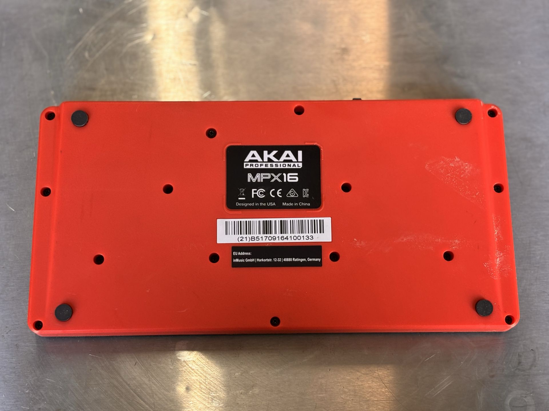 Akai MPX16 - Sample Recorder & Player - Image 2 of 3