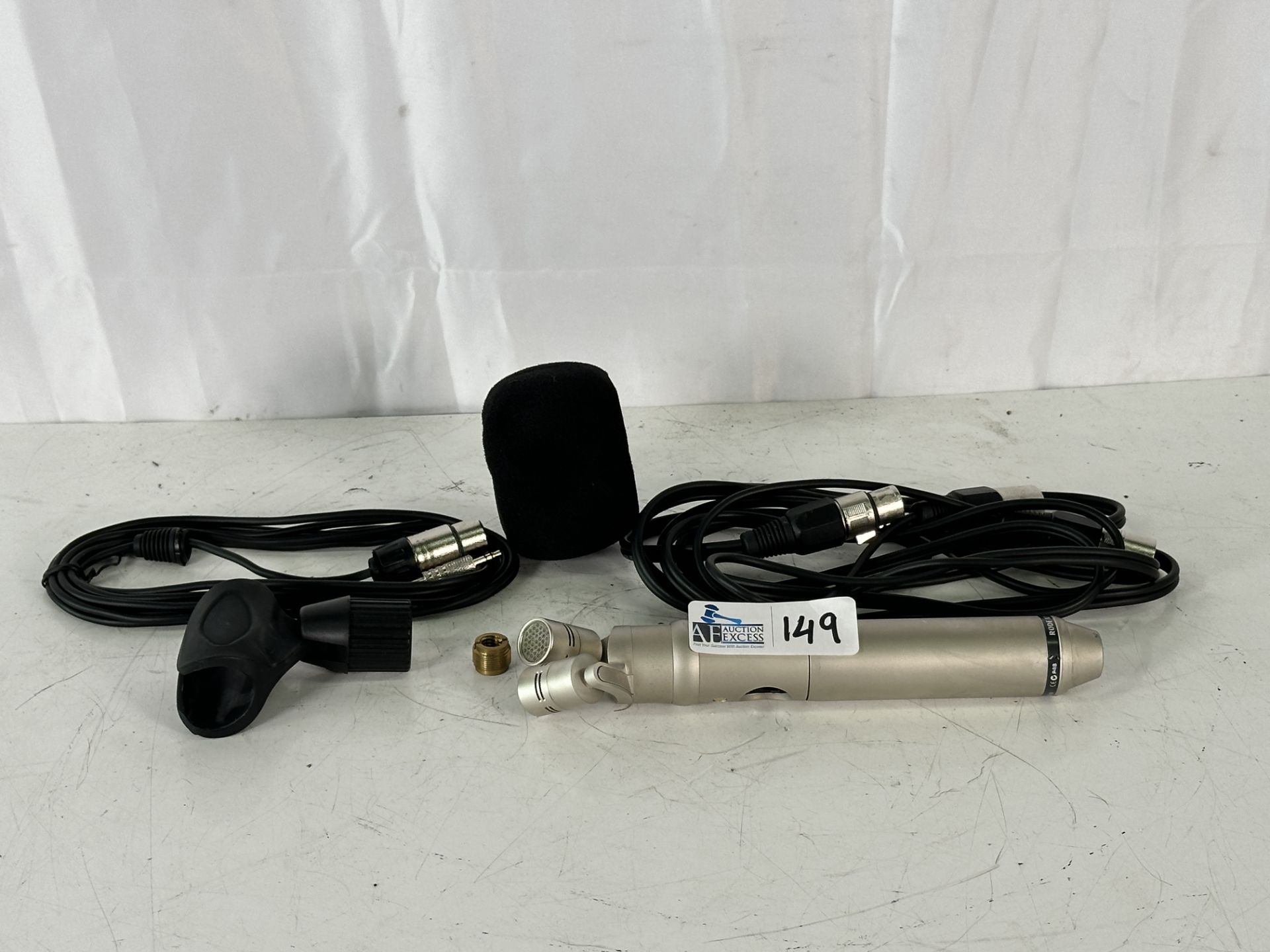 Rode NT4 Condenser Stereo mic w/ Mount, Windscreen and Case - Image 3 of 6