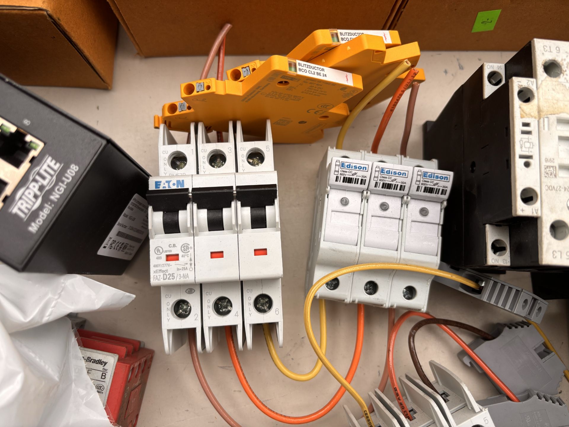 Lot of Electrical Equipment: Tripp Lite NGI-U08 Ethernet, Eaton PKZM4-50, Allen-Bradley 700-CF310D, - Image 5 of 11