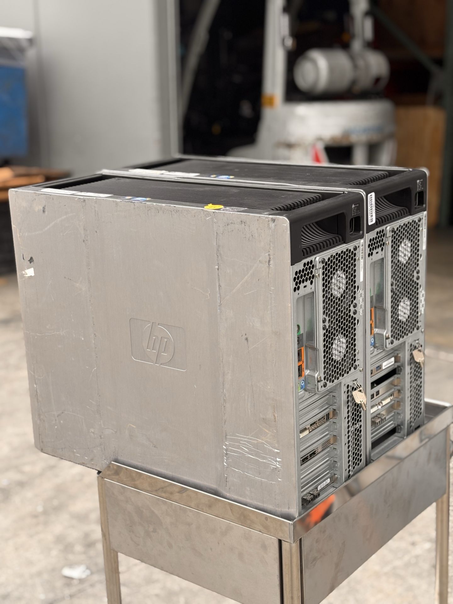 Lot of 2 HP Z800 Workstations (No ram or Hard Drives) - Image 5 of 9