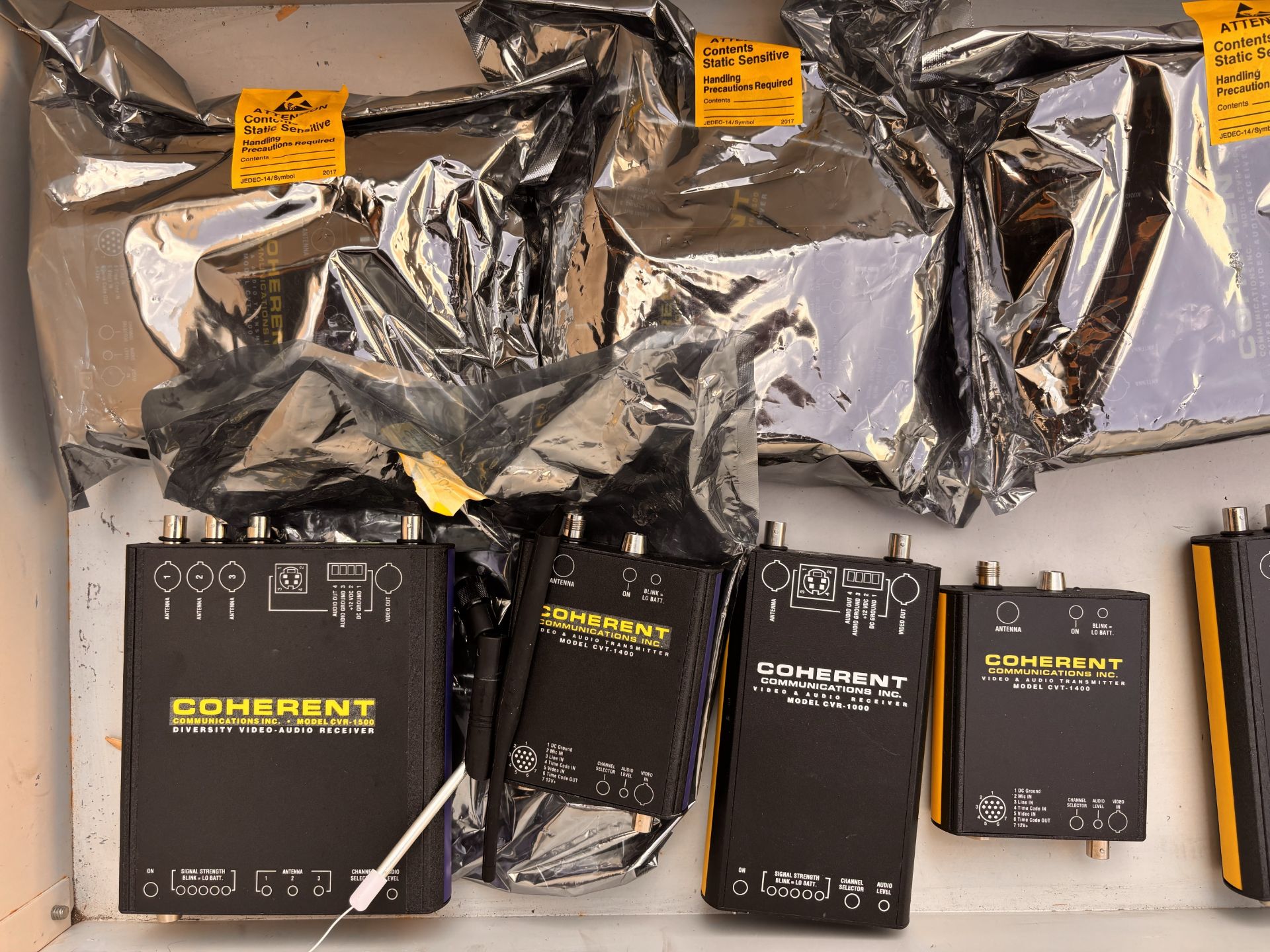 Lot of 10 Coherent Communications Transmitters/Receivers including Coherent Communications CVR-1500, - Image 2 of 9