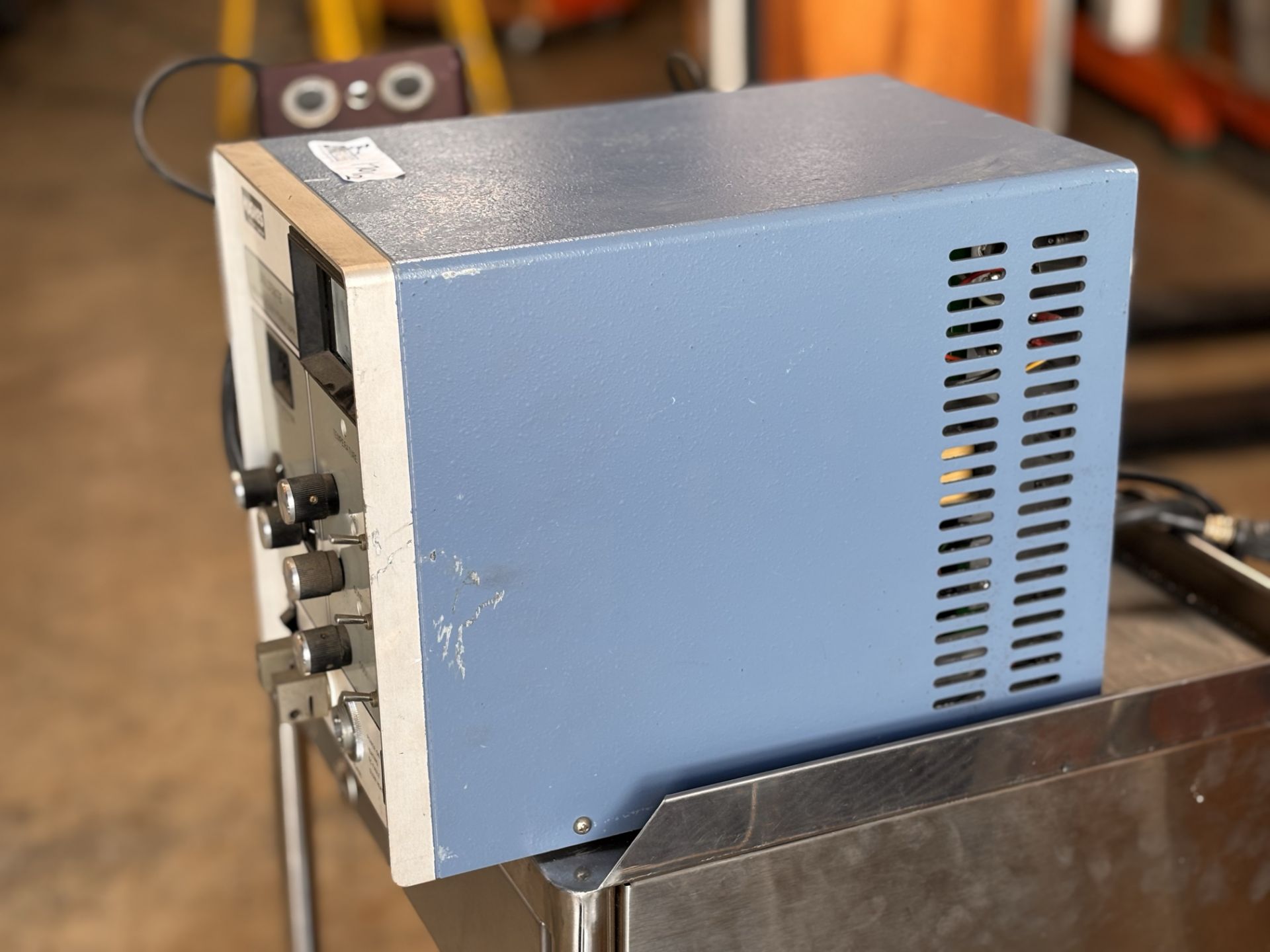 Pace PPS -5 Soldering Desoldering Station + Hughes HTT-650 Soldering Power Supply - Image 7 of 10
