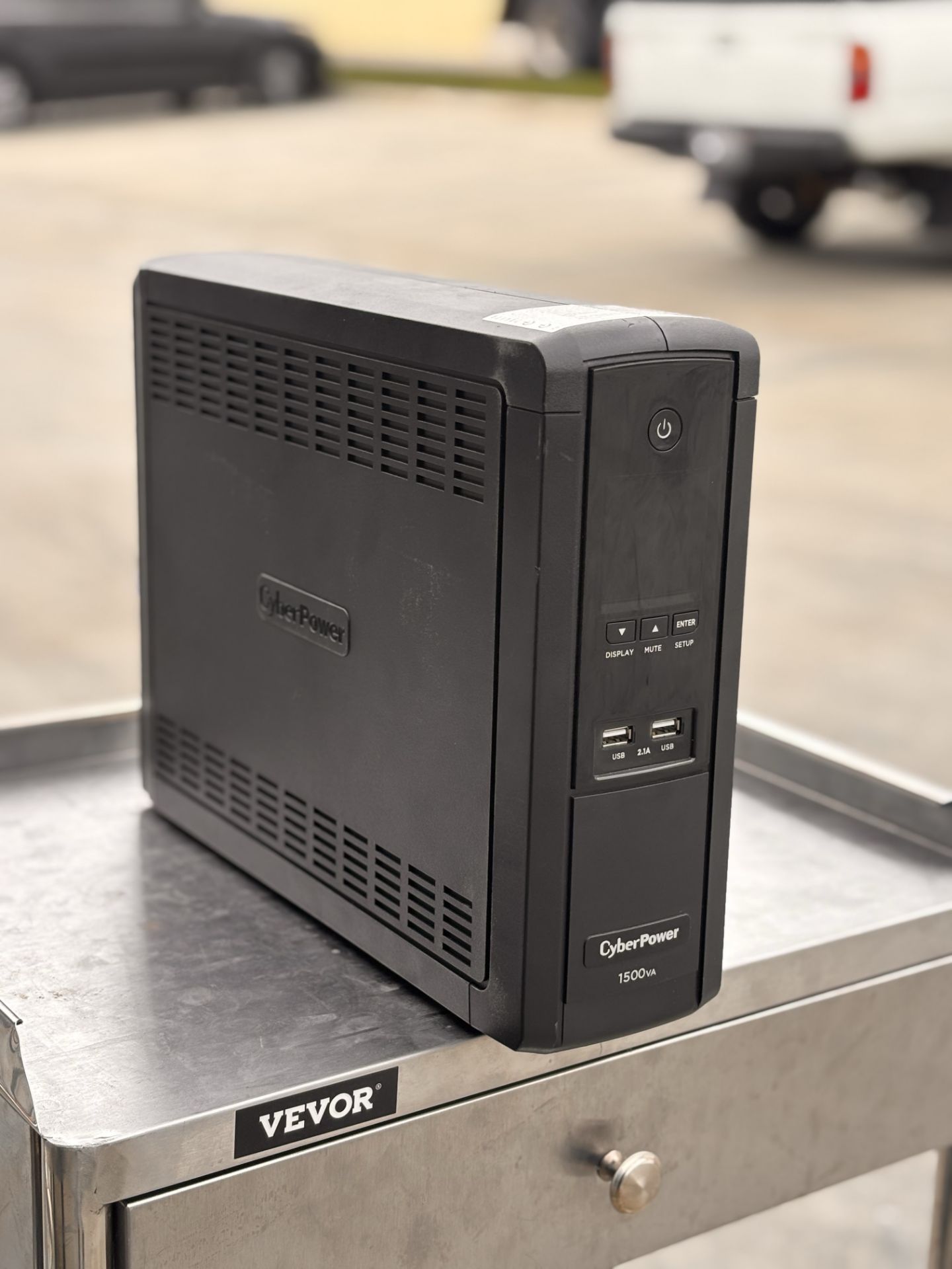 Cyberpower UPS BRG1500AVRLCD 1500V/900 Watt - Image 2 of 6