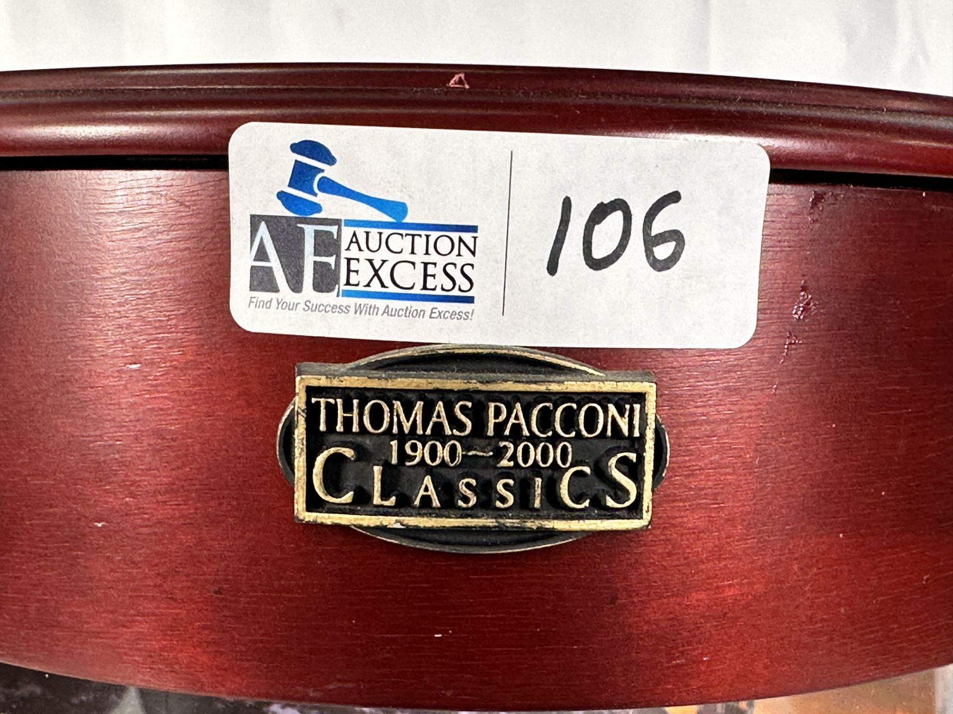 Thomas Pacconi 1900-2000 Classics Light Up Animated Christmas Music Box - Image 2 of 7