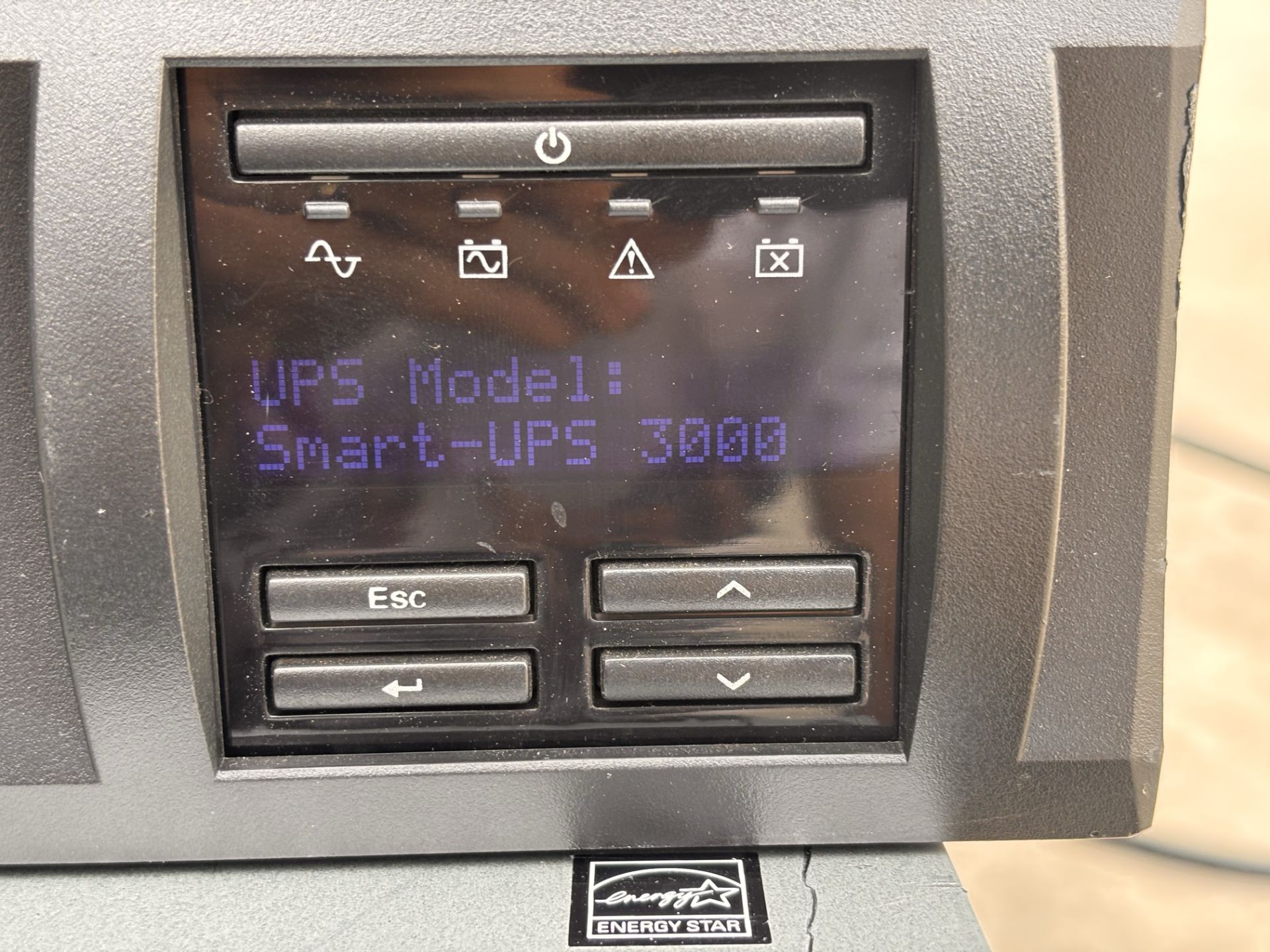 APC SMT3000RM2U Smart-UPS 3000VA Rackmount UPS w/ Schneider AP9640 Network Management Card 3 - Image 4 of 10