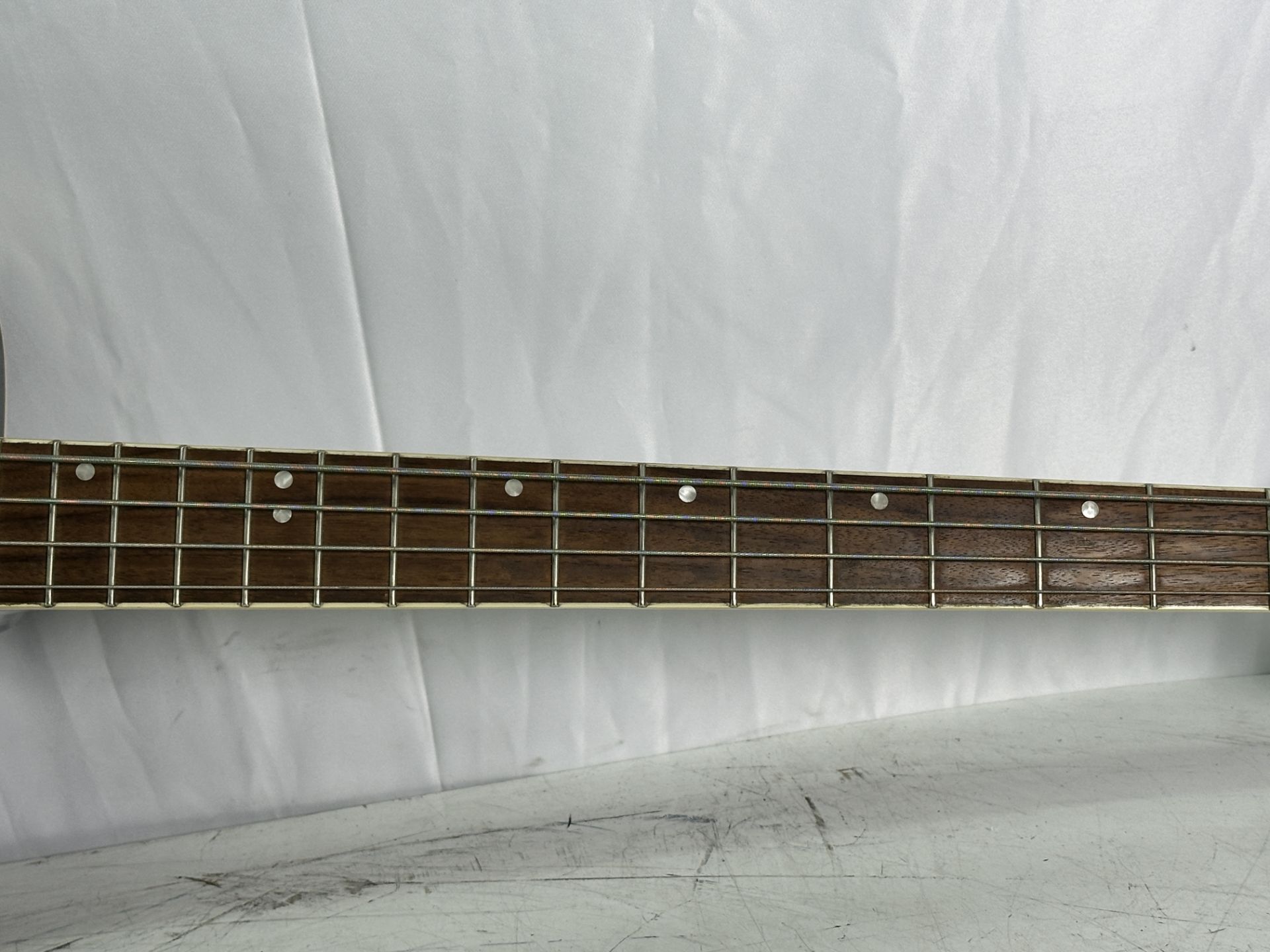Dean 4 String Electric Base Guitar (Crack in headstock) - Image 3 of 9