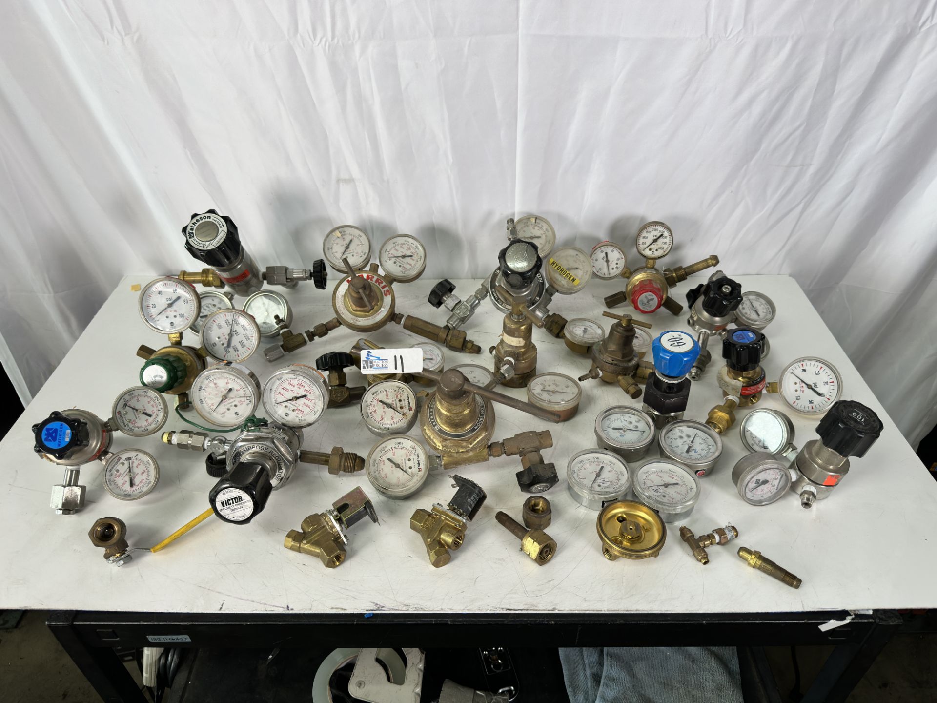 Lot of Pressure Gauges and Regulators including Matheson Hydrogen Regulator W/ GAUGE 63-3122, Mathes