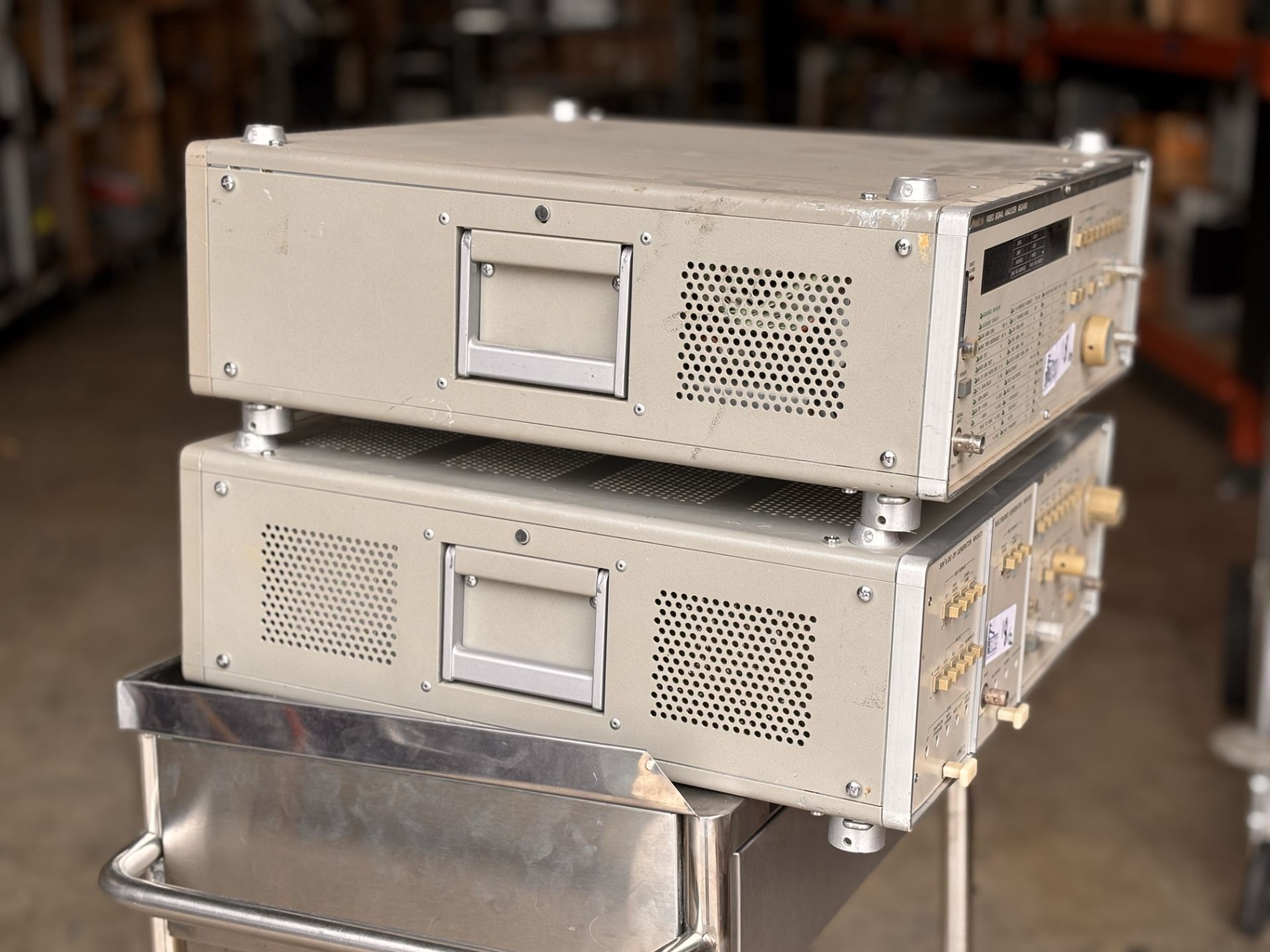 Lot of (2) Anritsu Test Units: Anritsu MS349D Video Signal Analyzer + Anritsu MG311B1 Video Signal G - Image 2 of 11
