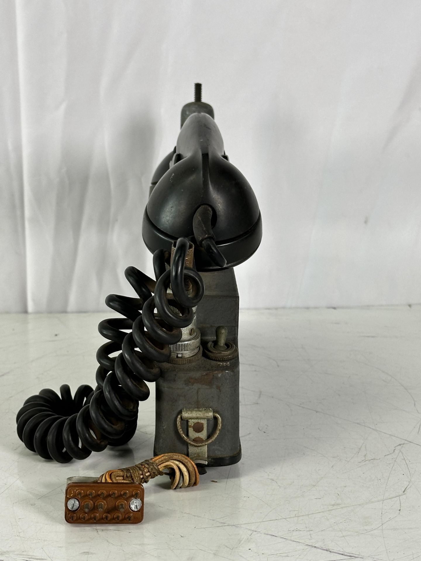 Vintage 1947 Motorola Handie-Talkie FM Radiophone FHTRU1D - Image 7 of 7