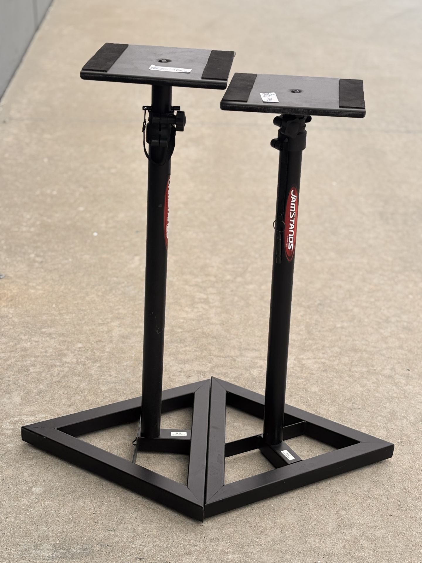 Pair of Jamstands JS-MS70 Studio Monitpr Stands