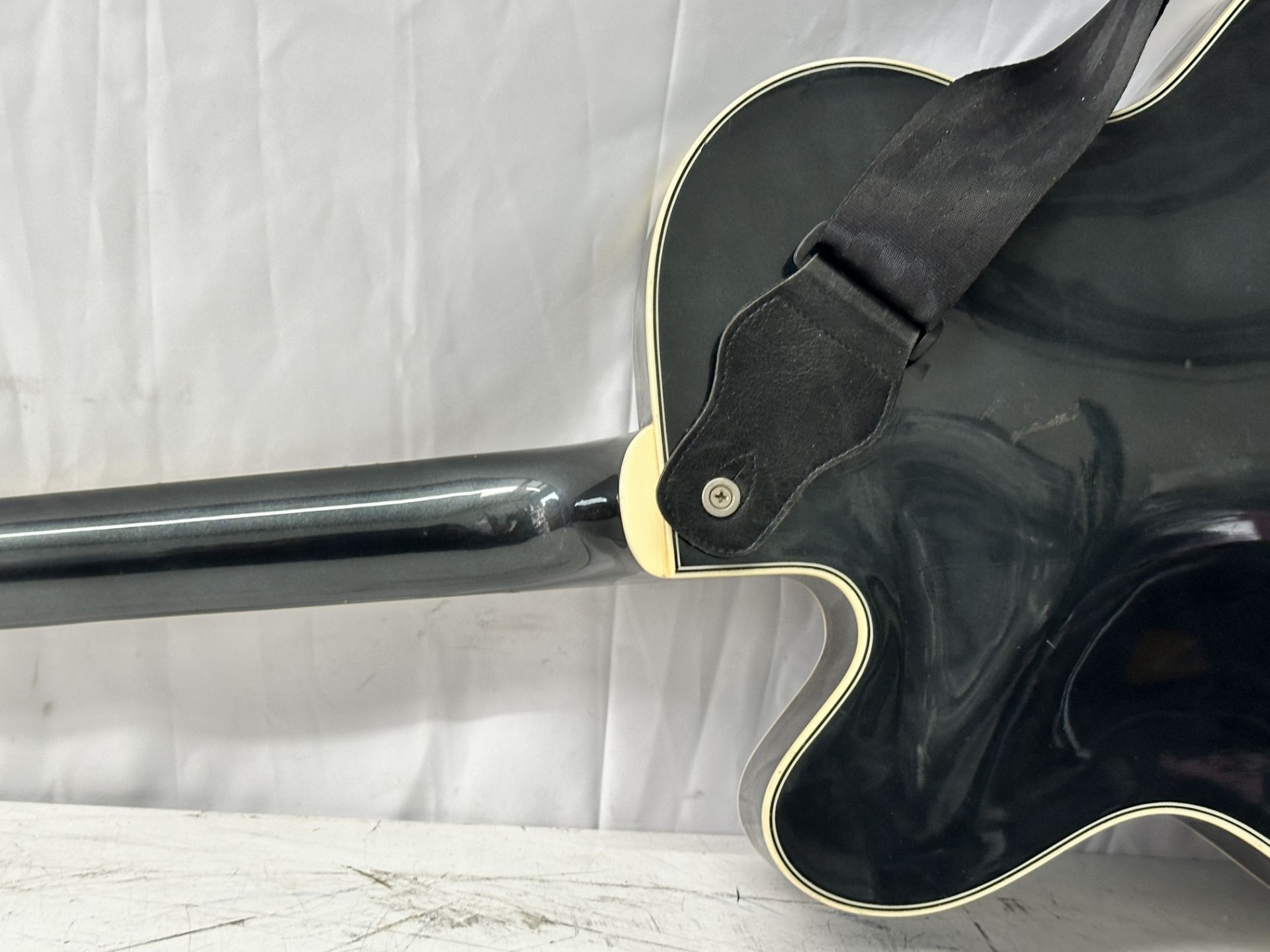 Dean 4 String Electric Base Guitar (Crack in headstock) - Image 7 of 9