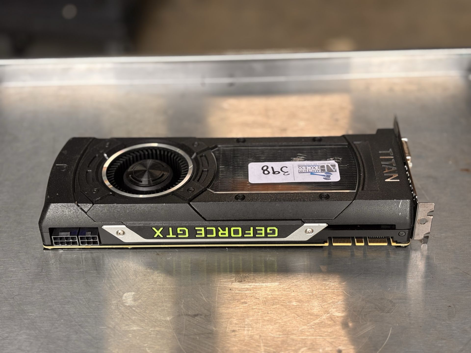 NVIDIA GeForce GTX Titan / Titan X 12GB Graphics Card - Image 4 of 4