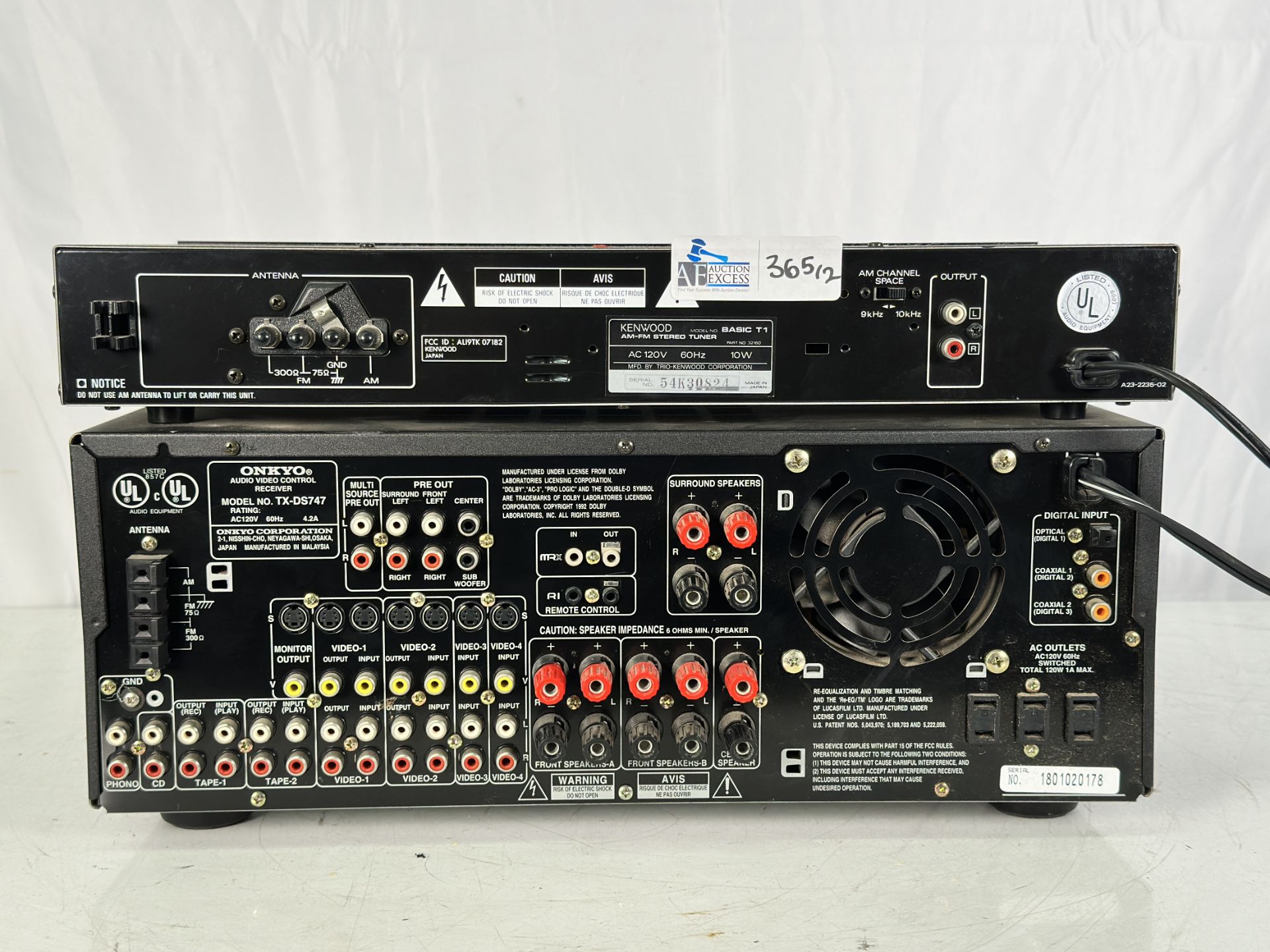 Lot of AV / Home Theater: Onkyo TX-DS747 AV Receiver + Kenwood Basic T1 Synthesizer Stereo Tuner - Image 3 of 5
