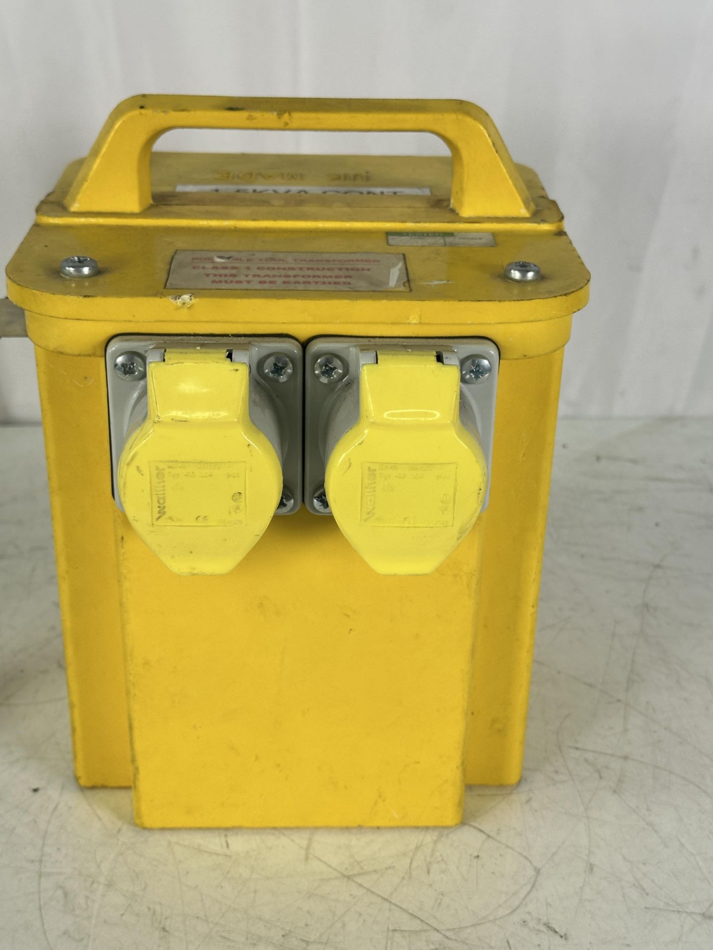 Caroll & Meynall 230v to 120V Transformer - Image 5 of 6