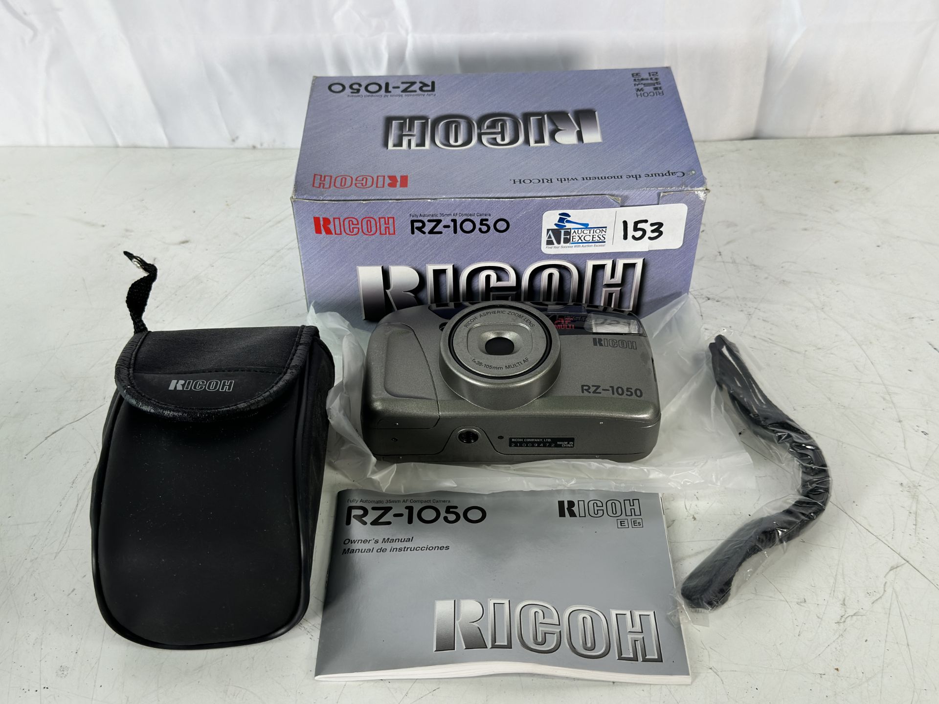 Lot of 4 Ricoh RZ-1050 35mm Autofocus Cameras New Old Stock - Image 3 of 9