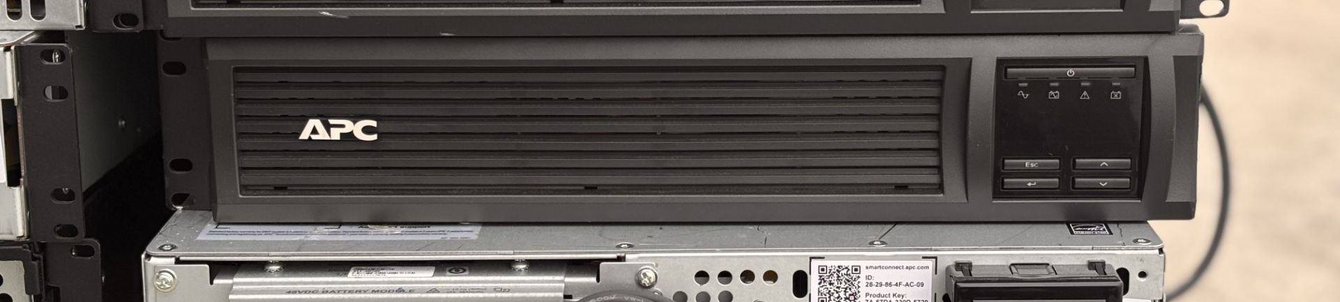 APC SMT3000RM2U Smart-UPS 3000VA Rackmount UPS w/ Schneider AP9640 Network Management Card 3