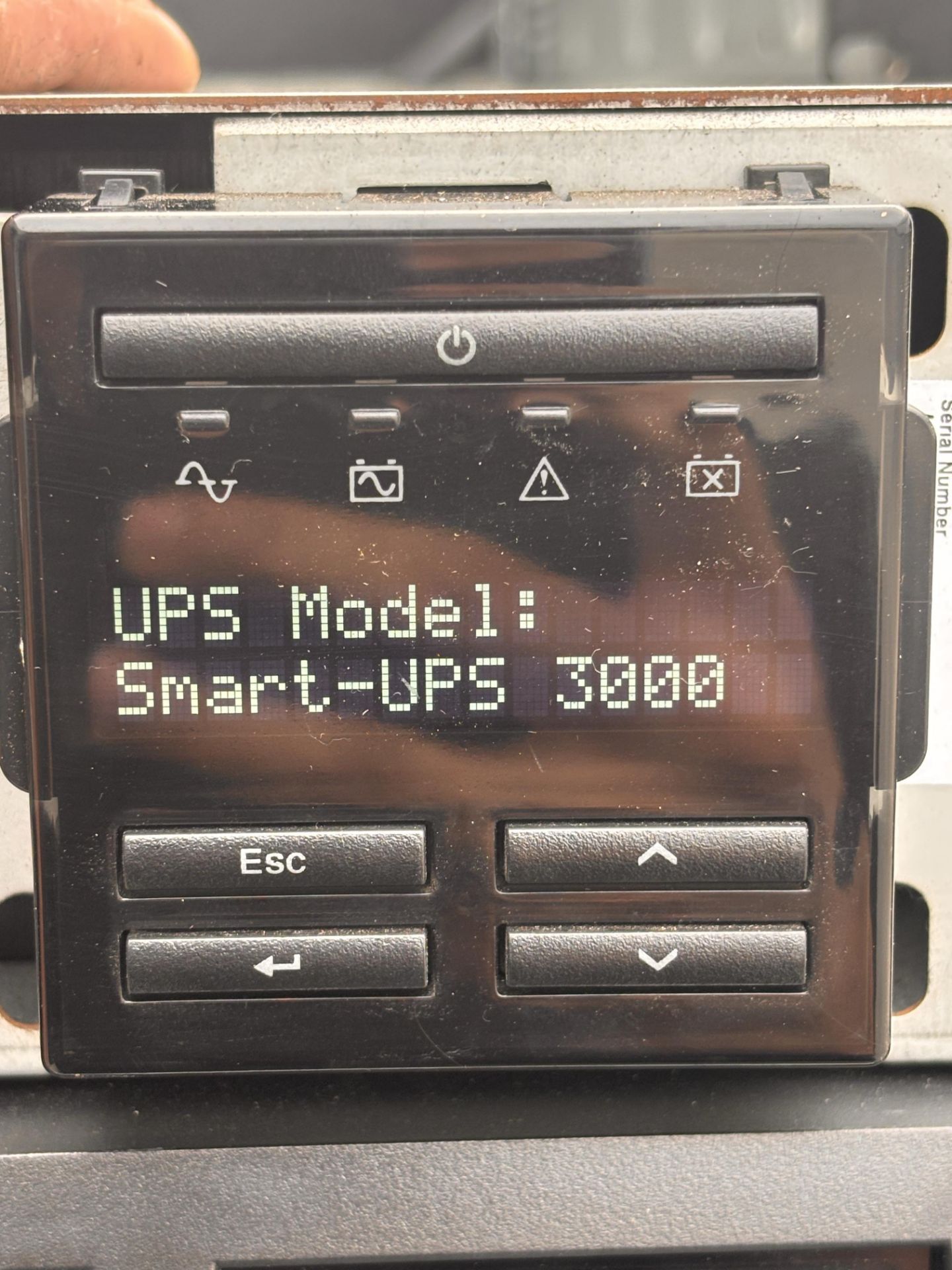 APC SMT3000RM2U Smart-UPS 3000VA Rackmount UPS' - Image 5 of 10