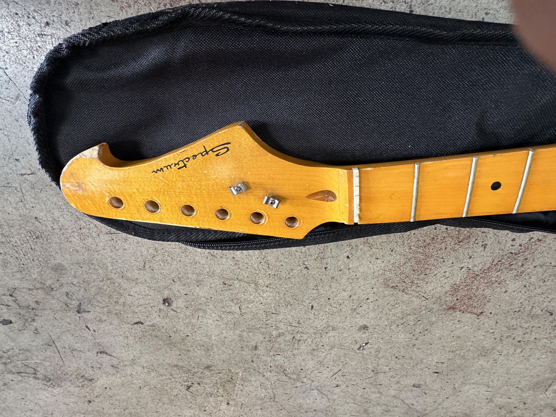 Spectrum Electric Guitar Black Stratocaster Style - Image 5 of 10