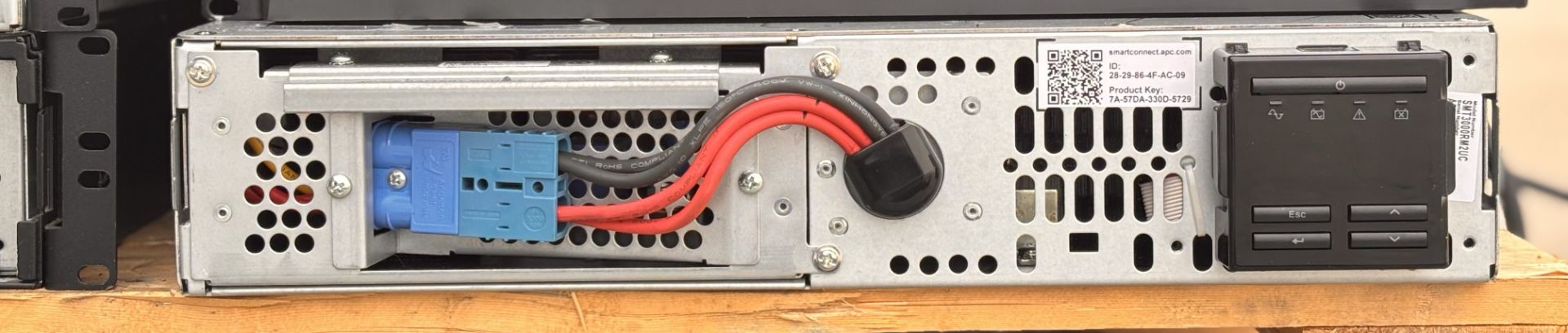 APC SMT3000RM2UC Smart-UPS 3000VA LCD RM 2U 120V With Schneider APC9641 Network Card