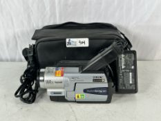 Sony Handycam DCR-TRV130 NTSC Digital8 Tape Video Camera Camcorder w/ Battery
