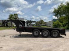 2004 TRIPLEAXELGOOSENECK TRAILER, APPROX GVWR 24,000LBS