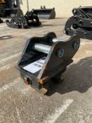 QUICK COUPLER ATTACHMENT FOR EXCAVATOR