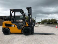 CAT FORKLIFT MODEL 2P7000; LP POWERED; APPROX HEIGHT 186 IN; APPROX CAPACITY 7000LBS; APPROX 6 FT