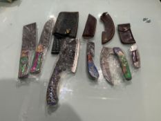 ( 8 ) UNUSED HANDMADE DAMASCUS KNIVES , ASSORTED SIZES AND COLORS, STEEL AND HANDMADE DAMASCUS