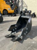 MINI EXCAVATOR BUCKET ATTACHMENT WITH TEETH, 7 IN