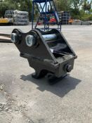 UNUSED QUICK COUPLER ATTACHMENT FOR EXCAVATOR