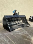 ( 1 ) UNUSED TILTING BUCKET ATTACHMENT FOR EXCAVATOR, APPROX 32In