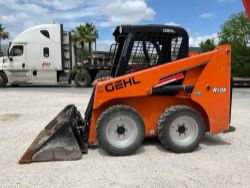 2020GEHL COMPACT SKID STEER LOADER MODEL R105, DIESEL,BUCKET APPROX 53in, APPROX RATED 35HP, RUNS &