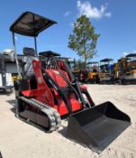 2026 UNUSED SDLANCH SKID STEER LOADER W/ ROOF MODEL SDLL580, BUCKET ATTACHMENT, RUBBER TRACKS, TOOL