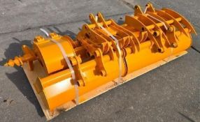 UNUSED 2026 CAT 301 EXCAVATOR ATTACHMENT SET WHICH INCLUDES ( 1 ) BUCKET WITH TEETH ( 1 ) QUICK