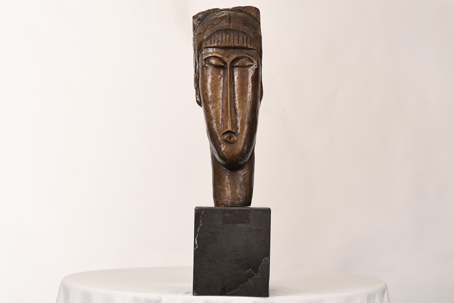Fine Art, Bronze, Porcelain, Limited Art Editions, Memorabilia, Posters, Sculptures etc. World famous Artists, Famous Film, Rock, Sporting Stars