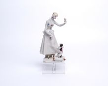 Porzellanfigur, "Dame mit Hündchen", Nymphenburg, geritzte Modellnummer 546, reduziert polychrom un
