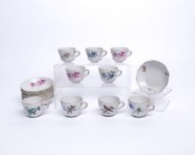 9 Mokkatassen mit Untertassen, Meissen, Schwertermarke, 1./2. Wahl, 8x verschiedene Blumendekore, 1